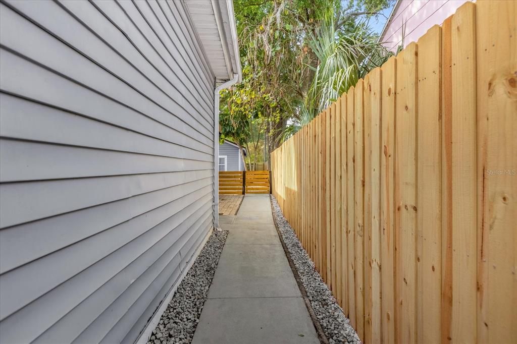 En Renta: $1,200 (0 camas, 1 baños, 398 Pies cuadrados)