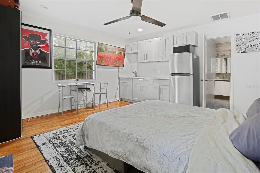 En Renta: $1,200 (0 camas, 1 baños, 398 Pies cuadrados)