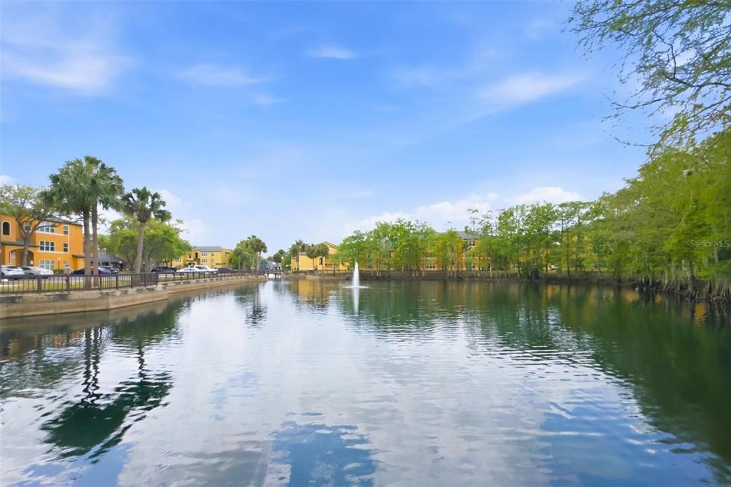 For Sale: $155,000 (2 beds, 2 baths, 1054 Square Feet)