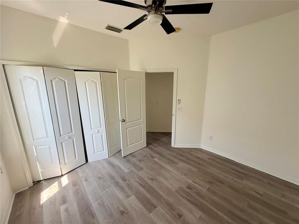 Active With Contract: $259,900 (3 beds, 2 baths, 1581 Square Feet)
