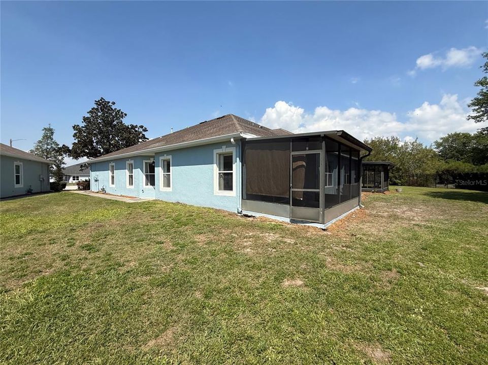 Active With Contract: $259,900 (3 beds, 2 baths, 1581 Square Feet)
