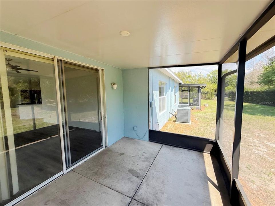 Active With Contract: $259,900 (3 beds, 2 baths, 1581 Square Feet)