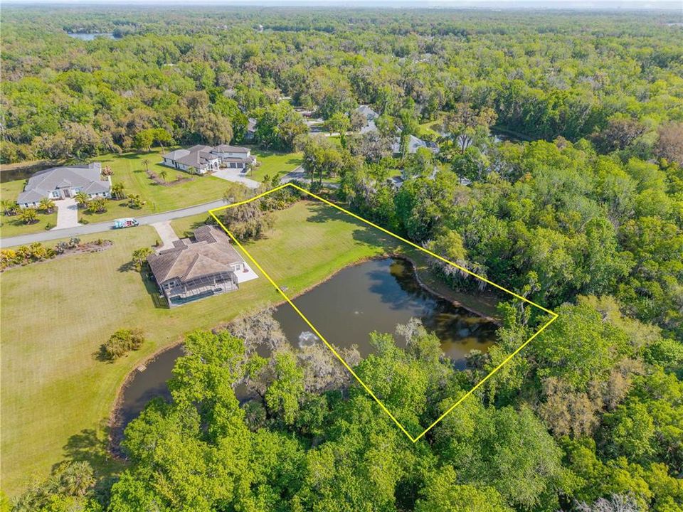 На продажу: $299,000 (1.10 acres)