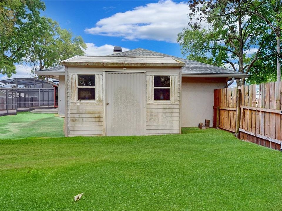 Activo con contrato: $634,900 (4 camas, 3 baños, 2832 Pies cuadrados)