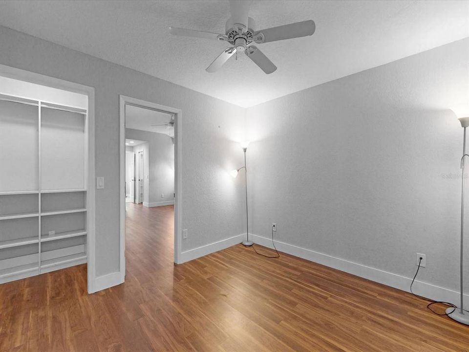 Activo con contrato: $634,900 (4 camas, 3 baños, 2832 Pies cuadrados)