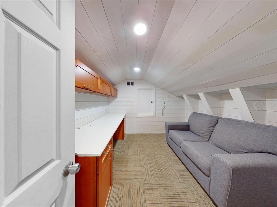 Activo con contrato: $634,900 (4 camas, 3 baños, 2832 Pies cuadrados)