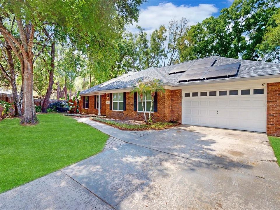Activo con contrato: $634,900 (4 camas, 3 baños, 2832 Pies cuadrados)