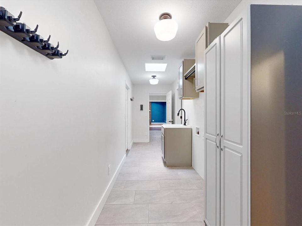 Activo con contrato: $634,900 (4 camas, 3 baños, 2832 Pies cuadrados)