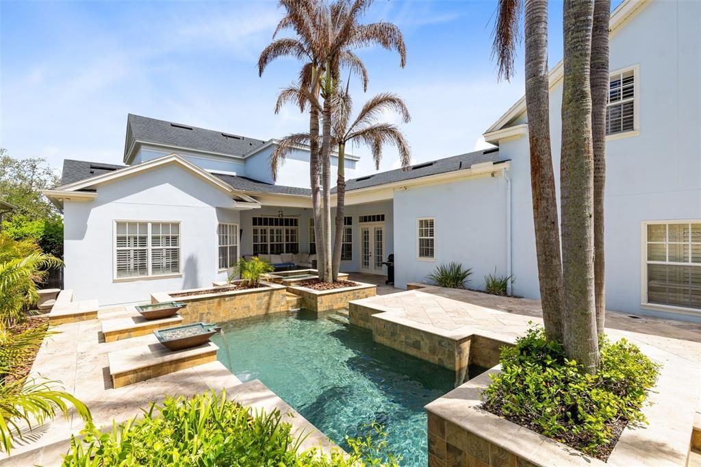 En Venta: $1,895,000 (6 camas, 5 baños, 4315 Pies cuadrados)