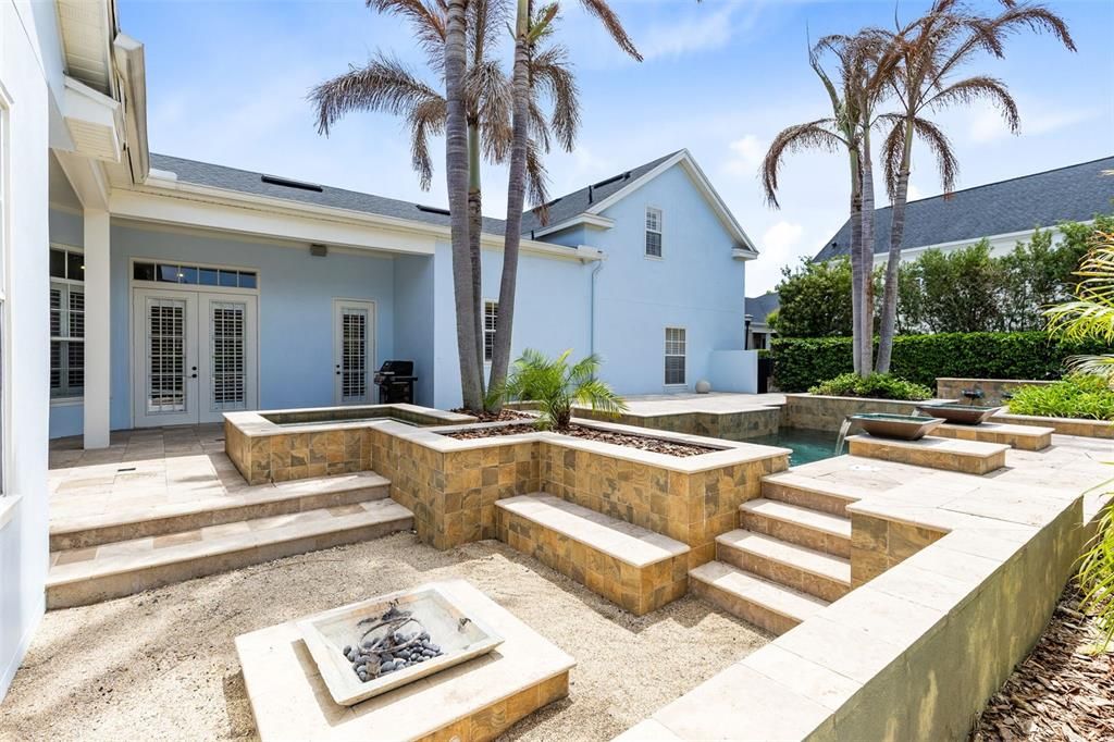 En Venta: $1,895,000 (6 camas, 5 baños, 4315 Pies cuadrados)