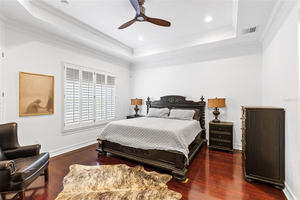 En Venta: $1,895,000 (6 camas, 5 baños, 4315 Pies cuadrados)