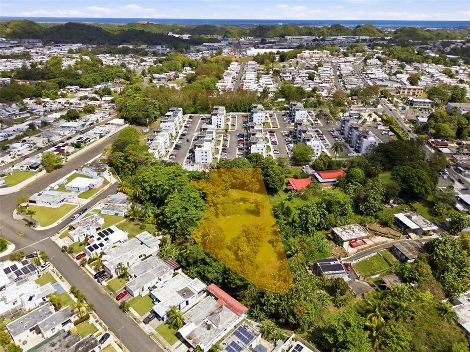 En Venta: $250,000 (0.97 acres)