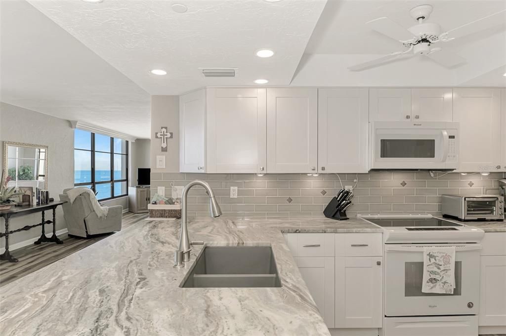 На продажу: $990,000 (2 спален, 2 ванн, 1284 Квадратных фут)