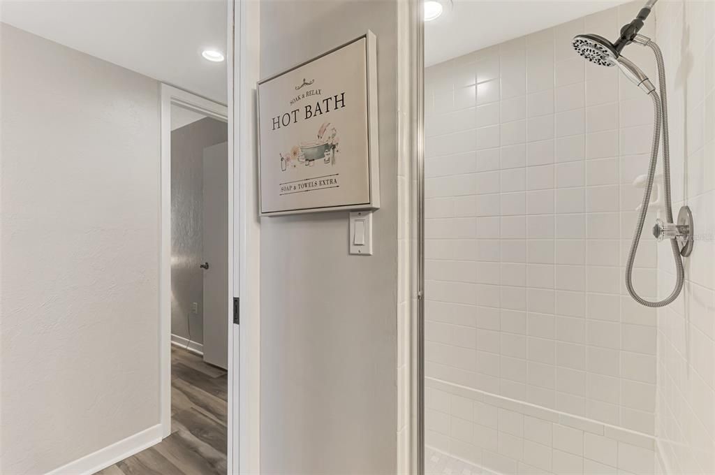 На продажу: $990,000 (2 спален, 2 ванн, 1284 Квадратных фут)