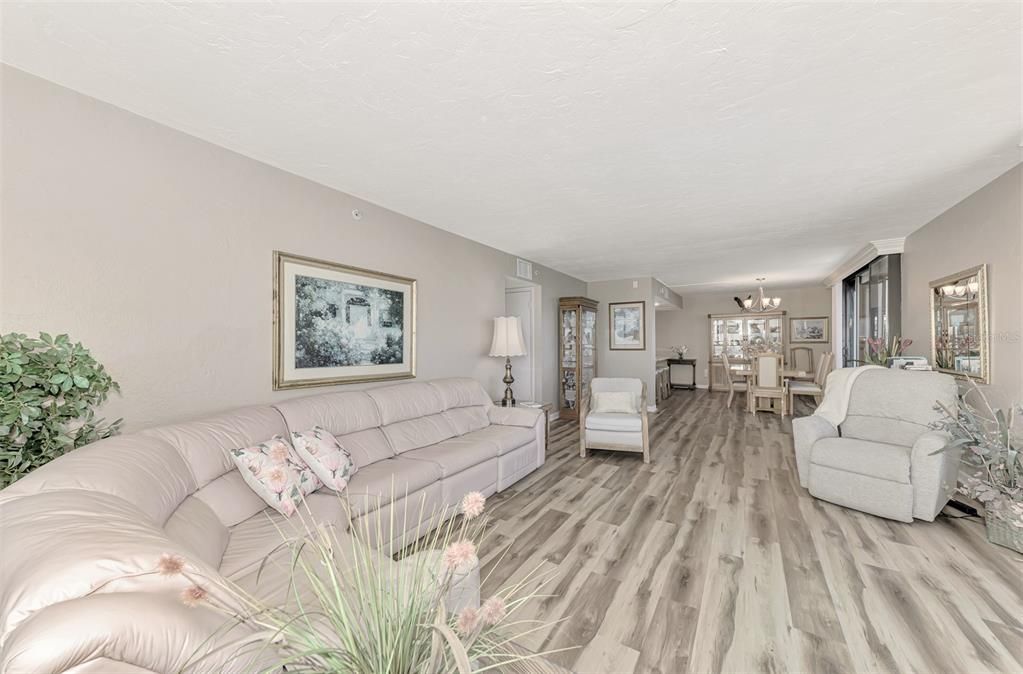 На продажу: $990,000 (2 спален, 2 ванн, 1284 Квадратных фут)