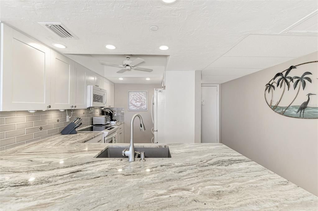 На продажу: $990,000 (2 спален, 2 ванн, 1284 Квадратных фут)