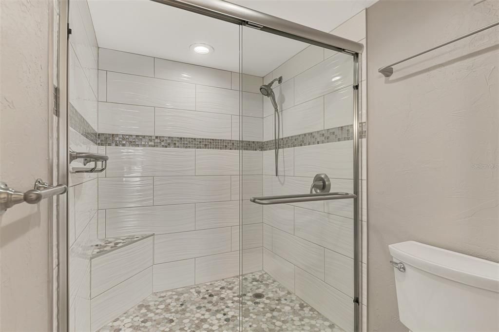 На продажу: $990,000 (2 спален, 2 ванн, 1284 Квадратных фут)