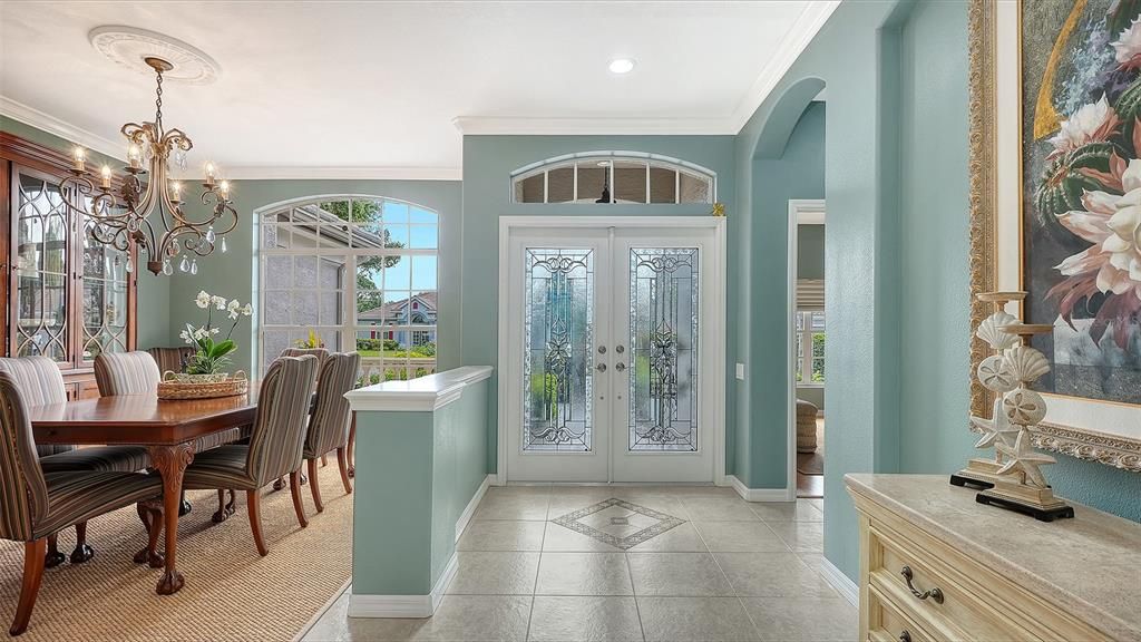 Activo con contrato: $749,000 (3 camas, 2 baños, 2307 Pies cuadrados)