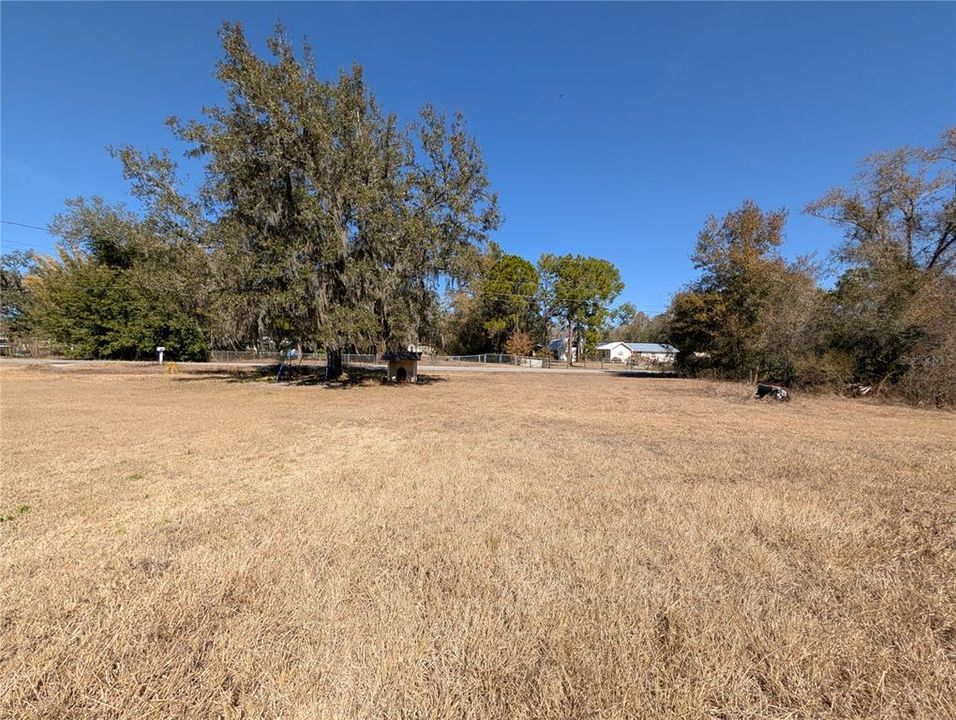 For Sale: $200,000 (3 beds, 2 baths, 1120 Square Feet)