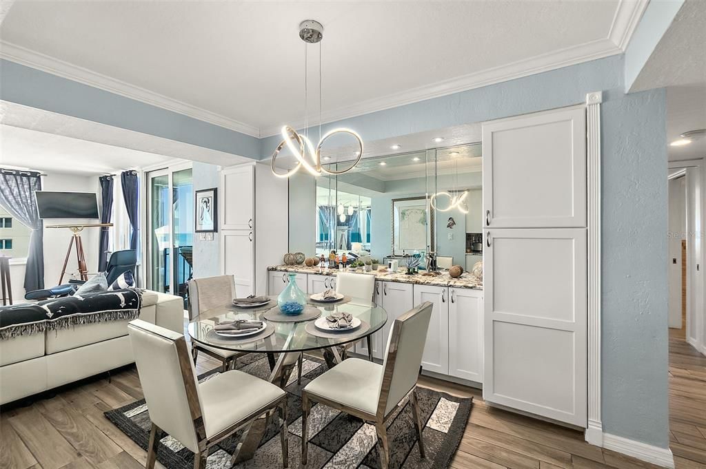 En Venta: $369,900 (2 camas, 2 baños, 1297 Pies cuadrados)