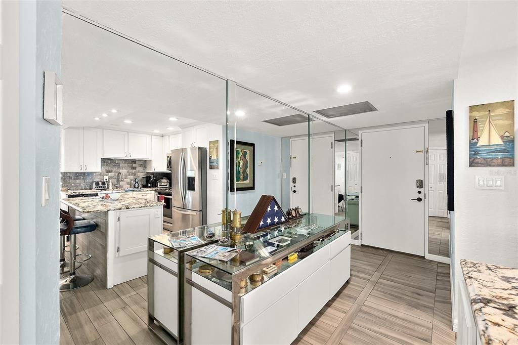 En Venta: $369,900 (2 camas, 2 baños, 1297 Pies cuadrados)