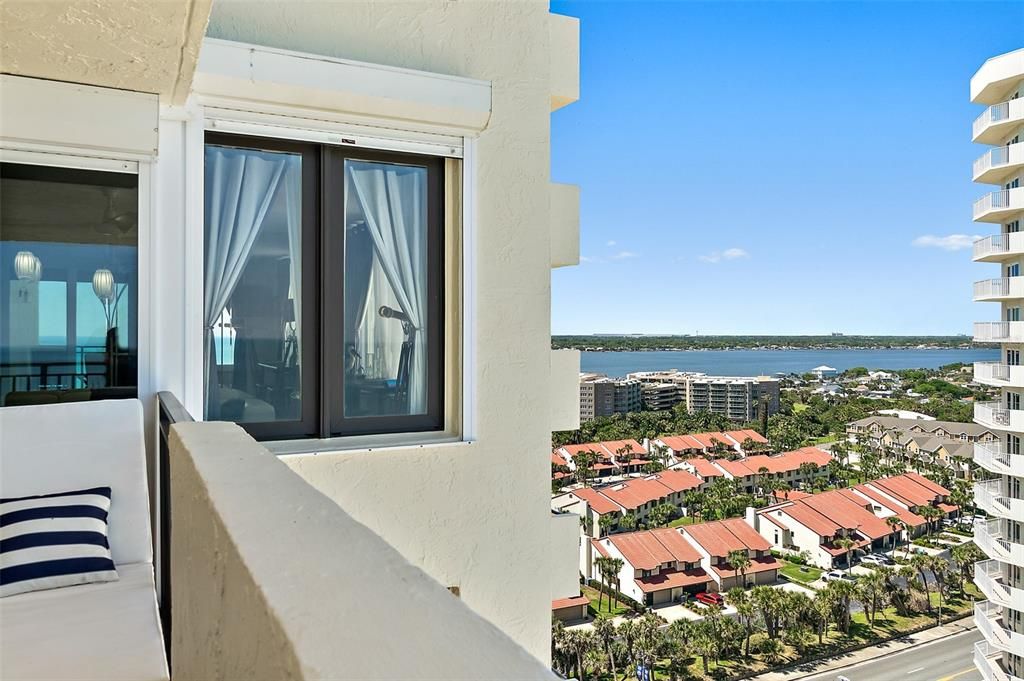 En Venta: $369,900 (2 camas, 2 baños, 1297 Pies cuadrados)