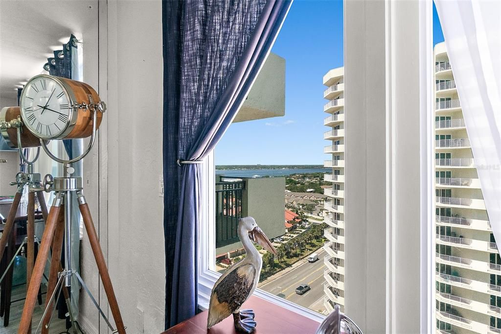 En Venta: $369,900 (2 camas, 2 baños, 1297 Pies cuadrados)