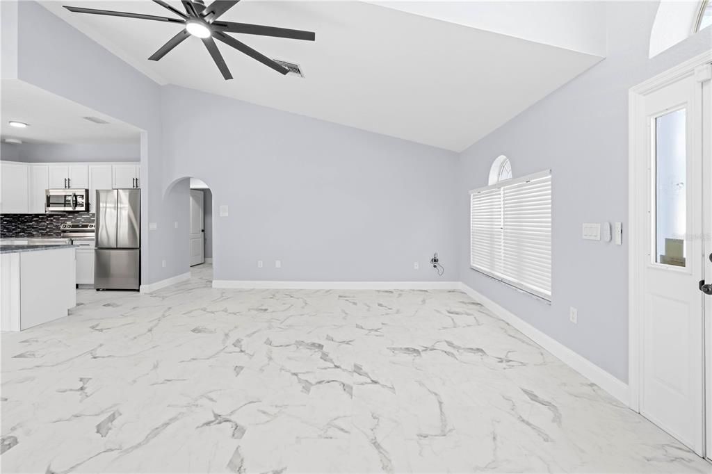 Active With Contract: $359,000 (3 beds, 2 baths, 1738 Square Feet)