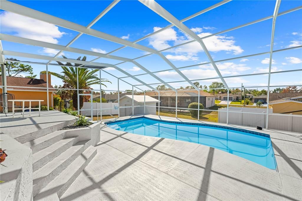 Active With Contract: $359,000 (3 beds, 2 baths, 1738 Square Feet)