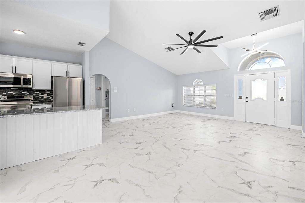 Active With Contract: $359,000 (3 beds, 2 baths, 1738 Square Feet)