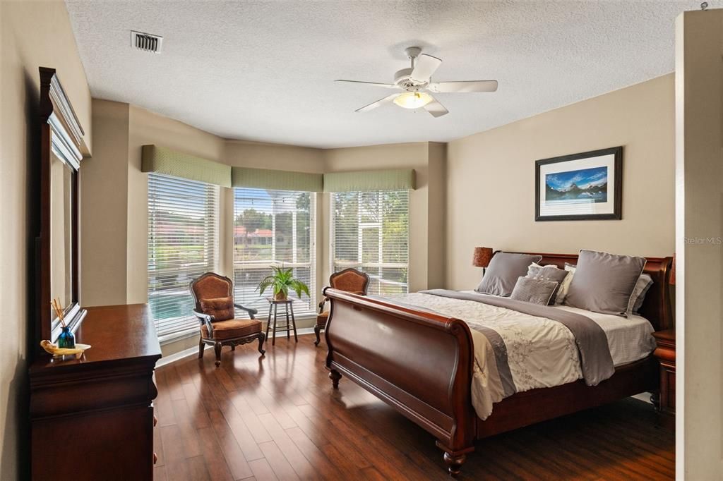 For Sale: $825,000 (4 beds, 3 baths, 3342 Square Feet)