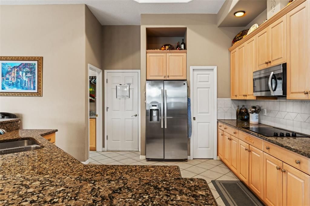 For Sale: $825,000 (4 beds, 3 baths, 3342 Square Feet)