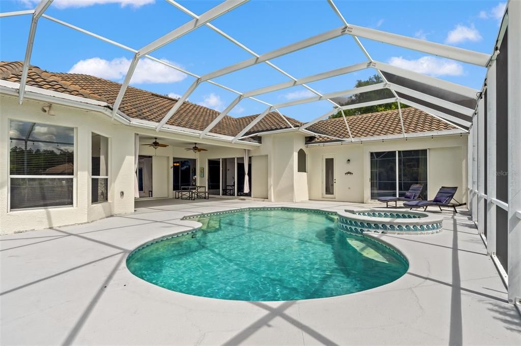 For Sale: $825,000 (4 beds, 3 baths, 3342 Square Feet)