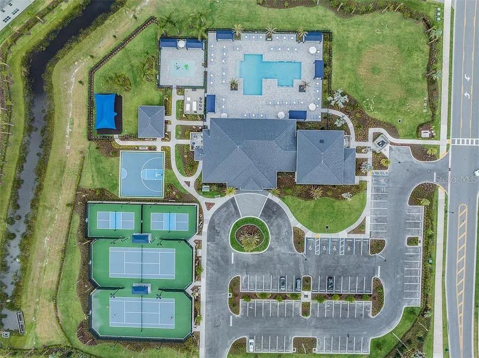 В аренду: $4,220 (5 спален, 5 ванн, 3307 Квадратных фут)