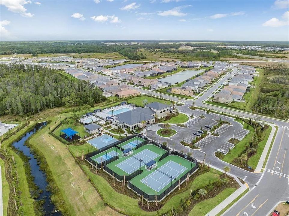 В аренду: $4,220 (5 спален, 5 ванн, 3307 Квадратных фут)