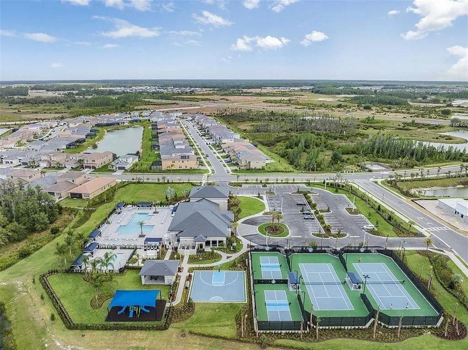 В аренду: $4,220 (5 спален, 5 ванн, 3307 Квадратных фут)