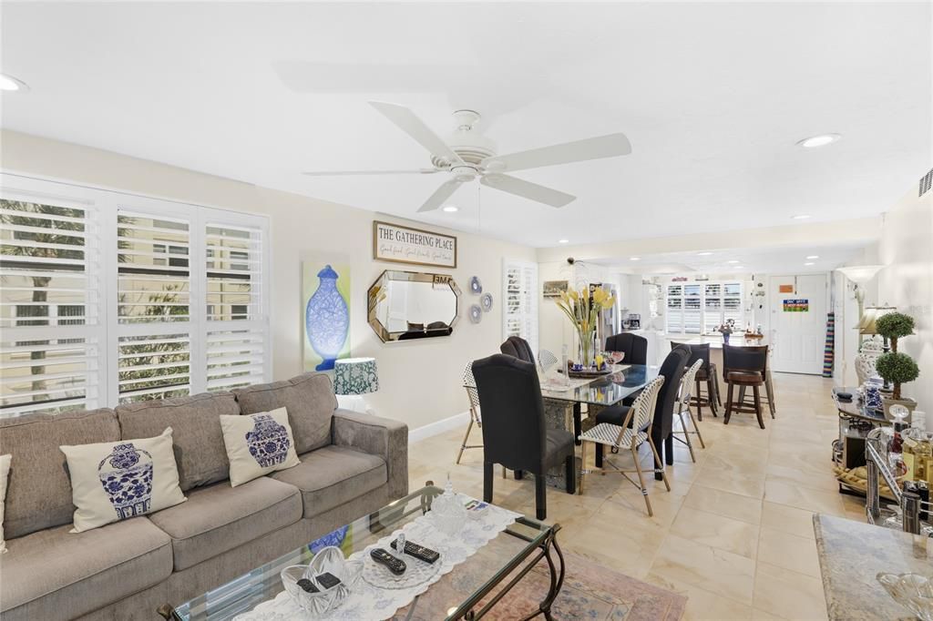 Activo con contrato: $389,000 (2 camas, 2 baños, 1133 Pies cuadrados)