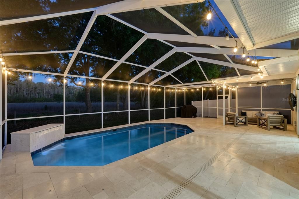 Activo con contrato: $935,000 (5 camas, 3 baños, 3852 Pies cuadrados)