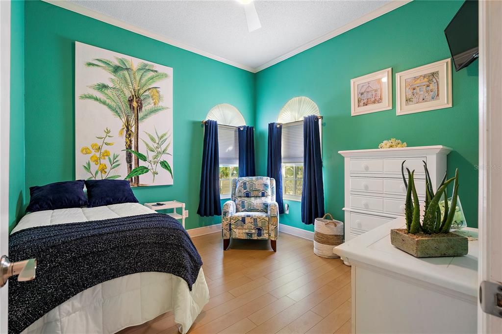 En Venta: $1,995,000 (5 camas, 3 baños, 4750 Pies cuadrados)