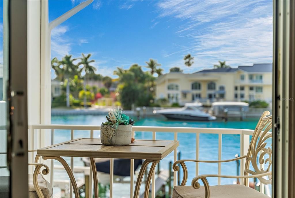 En Venta: $1,995,000 (5 camas, 3 baños, 4750 Pies cuadrados)