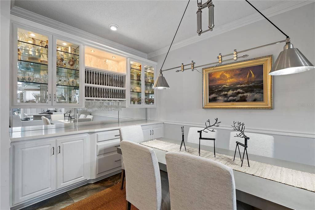 En Venta: $1,995,000 (5 camas, 3 baños, 4750 Pies cuadrados)