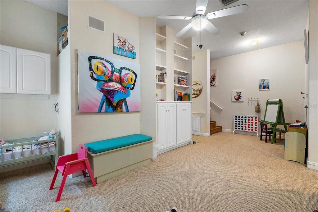 En Venta: $1,995,000 (5 camas, 3 baños, 4750 Pies cuadrados)