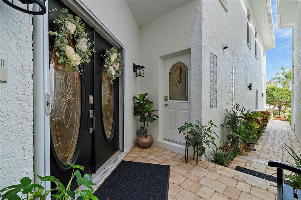 En Venta: $1,995,000 (5 camas, 3 baños, 4750 Pies cuadrados)