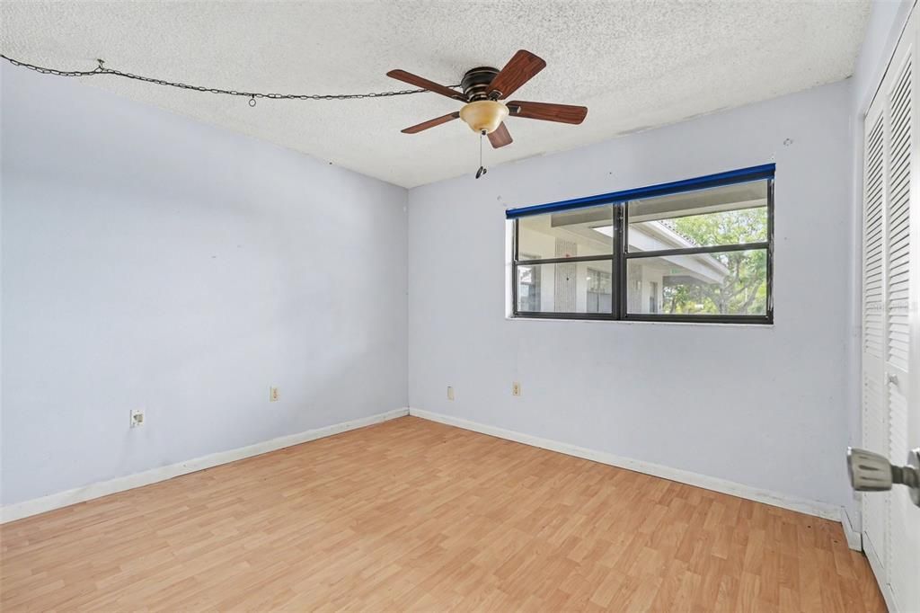 Activo con contrato: $118,000 (2 camas, 2 baños, 1110 Pies cuadrados)