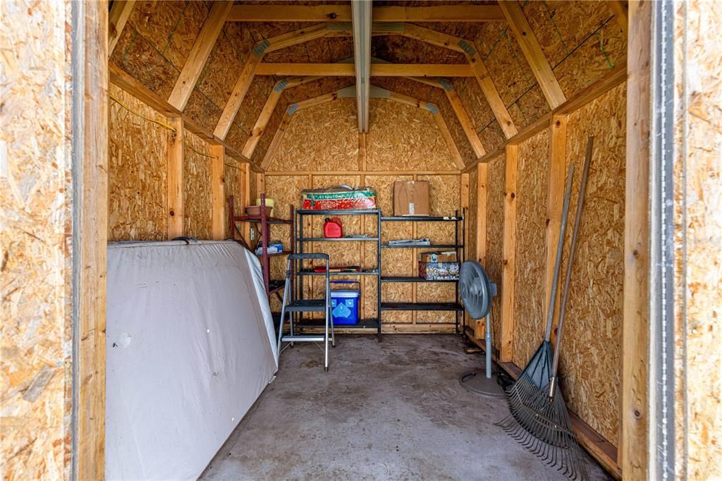 For Sale: $125,000 (2 beds, 1 baths, 864 Square Feet)