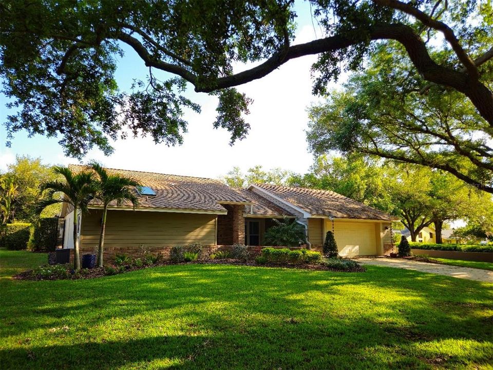 Vendido Recientemente: $739,000 (4 camas, 3 baños, 2734 Pies cuadrados)
