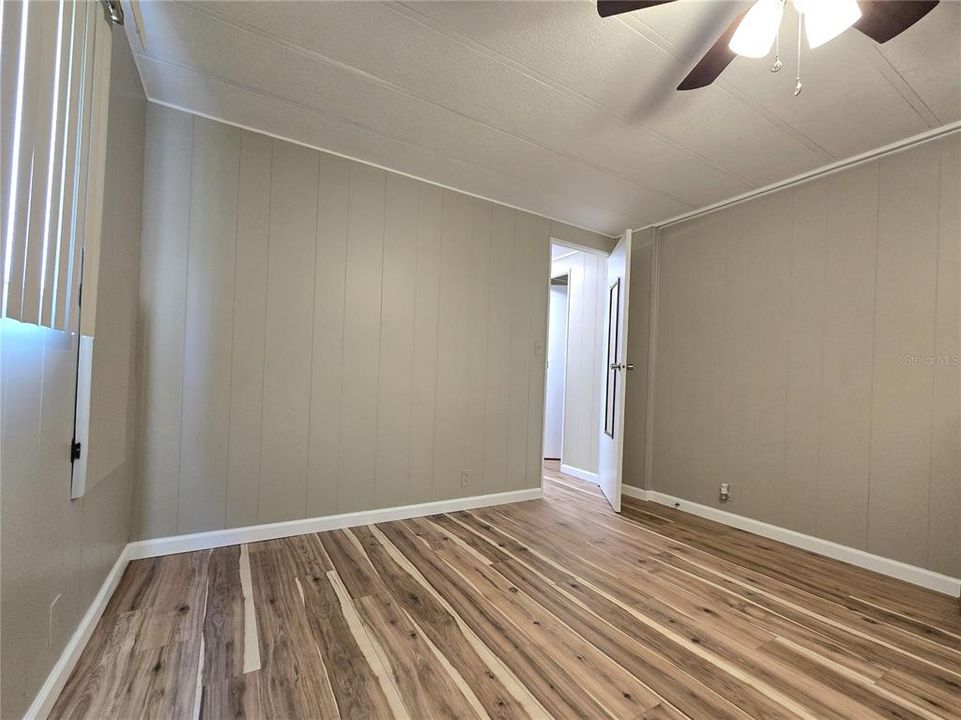 For Sale: $179,000 (2 beds, 2 baths, 1272 Square Feet)