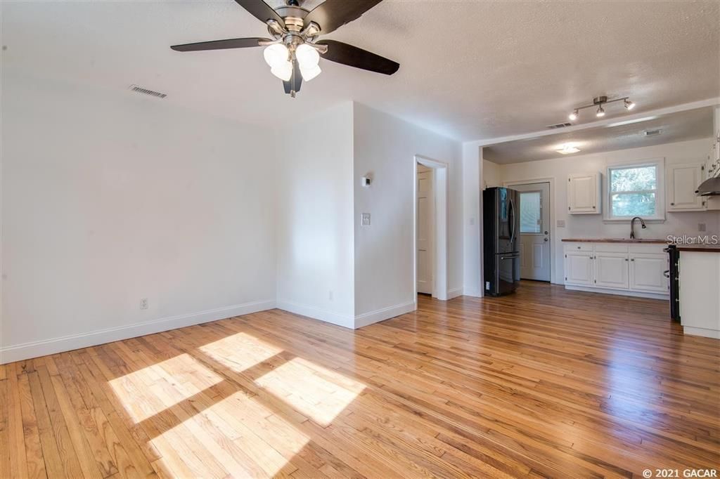 En Renta: $2,100 (2 camas, 1 baños, 1096 Pies cuadrados)