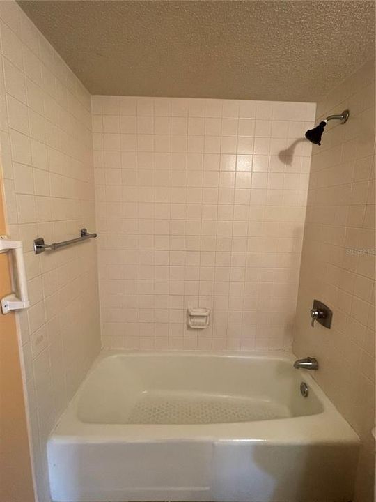 В аренду: $1,200 (2 спален, 2 ванн, 1072 Квадратных фут)