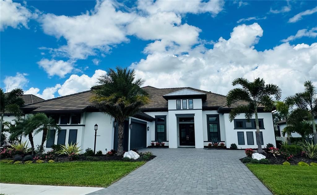 Recently Sold: $2,230,000 (4 beds, 4 baths, 4813 Square Feet)